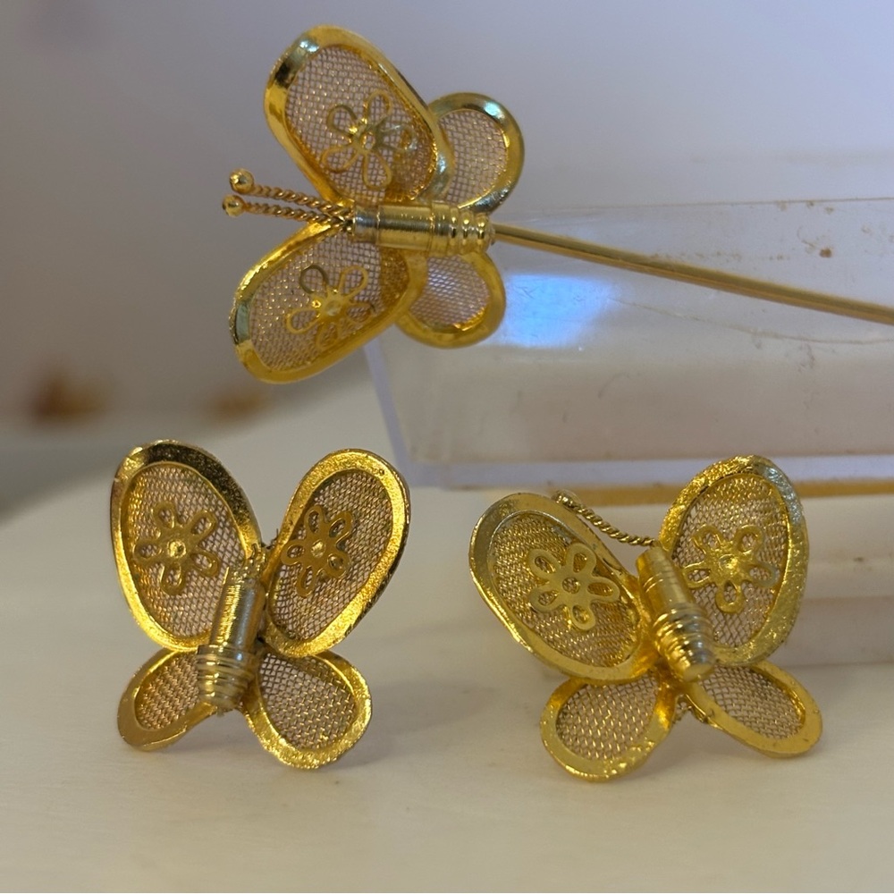 Estate  Gold Mesh Butterfly Trio Stick Pin & Earrings Set
